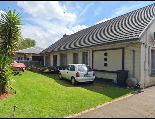 3 BEDROOM HOUSE FOR SALE IN BRENTHURST